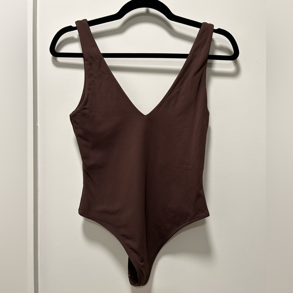 ARITZIA Babaton Brown Body Suit